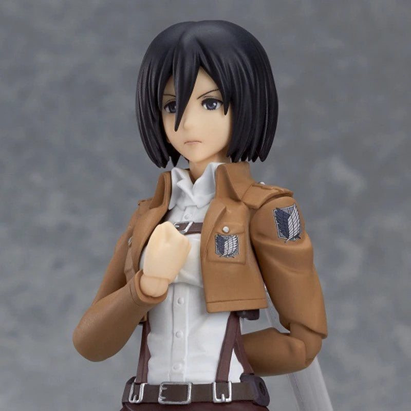 Mikasa Ackerman - Figura Articulada 